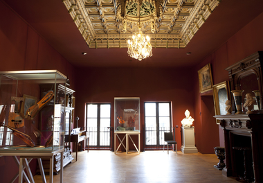 Musée Bernard d'Agesci, salon Auguste-Tolbecque