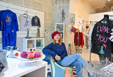 Eleonore Josephine Lepiece artiste plasticienne occupe la boutique ephemere de l?Office du commerce