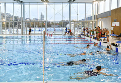 Ouverture de la piscine du Pre Leroy fermee pendant trois ans pour travaux.