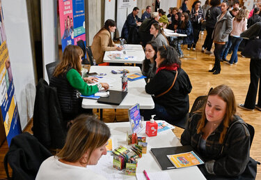 Forum organisé par la Mission locale sud 79