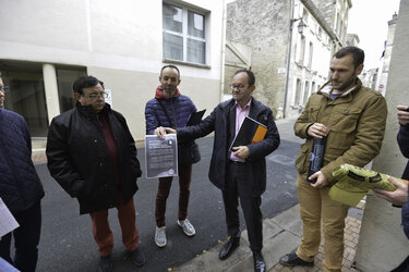 Expérimentation de la collecte en sacs colline Saint-André à Niort ©Darri