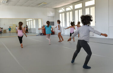 Rentrée à l'école de danse © B. Derbord