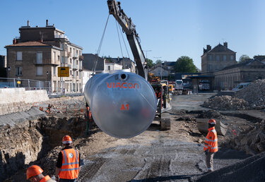 Installation d'un récupérateur d'eau à la gare de Niort