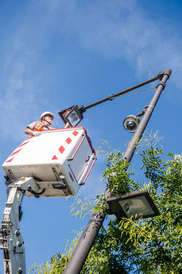 Intervention sur un lampadaire