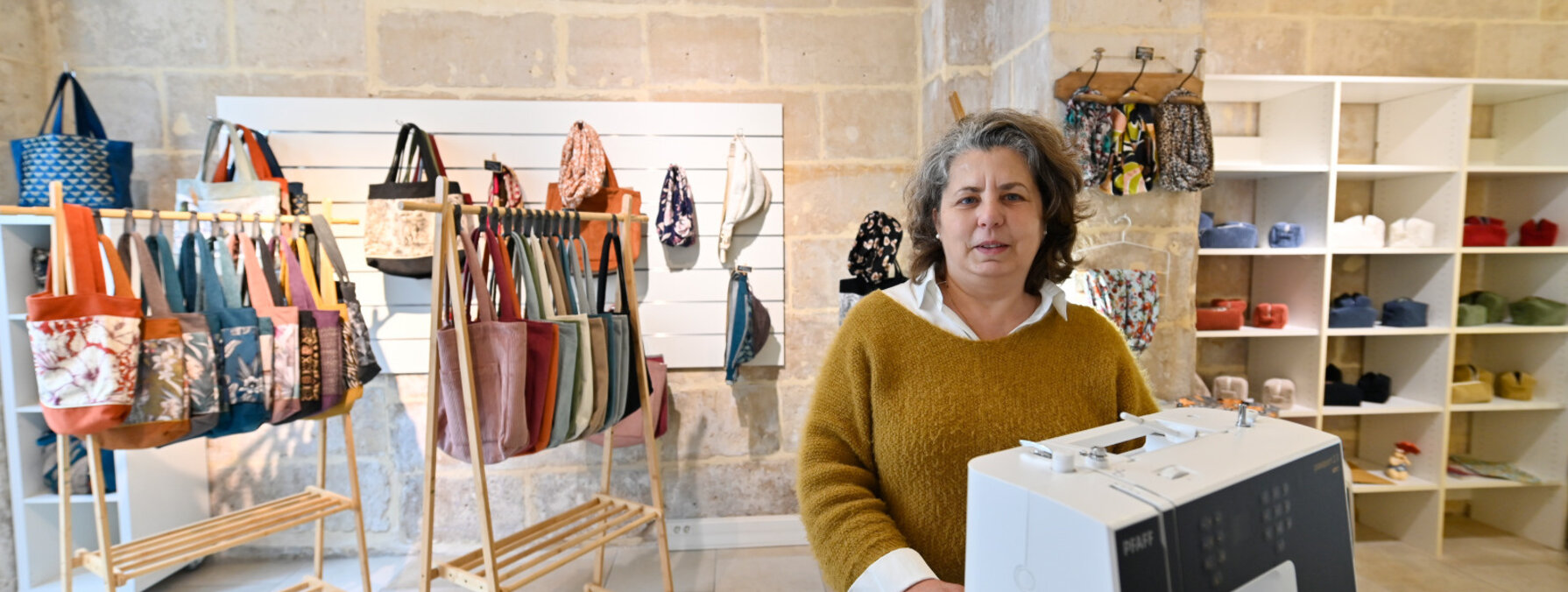L?atelier de Laurence a la boutique ephemere de l?office du commerce Laurence Touzet