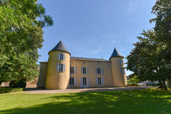 Patrimoine domestique Château/Domaine de Lens 46.278784