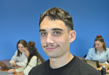 Florent, étudiant en Mastère en Management en Ressources humaines aux Formations du Marais